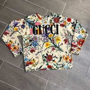 Oversized Gucci Sweatshirt
